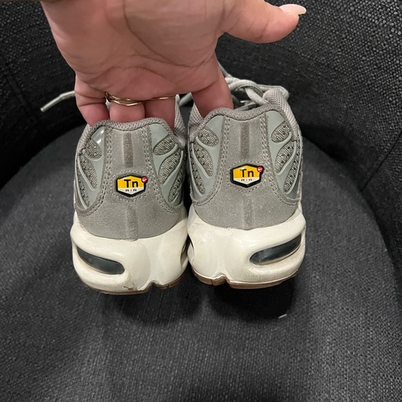 Nikes - Picture 2 of 4